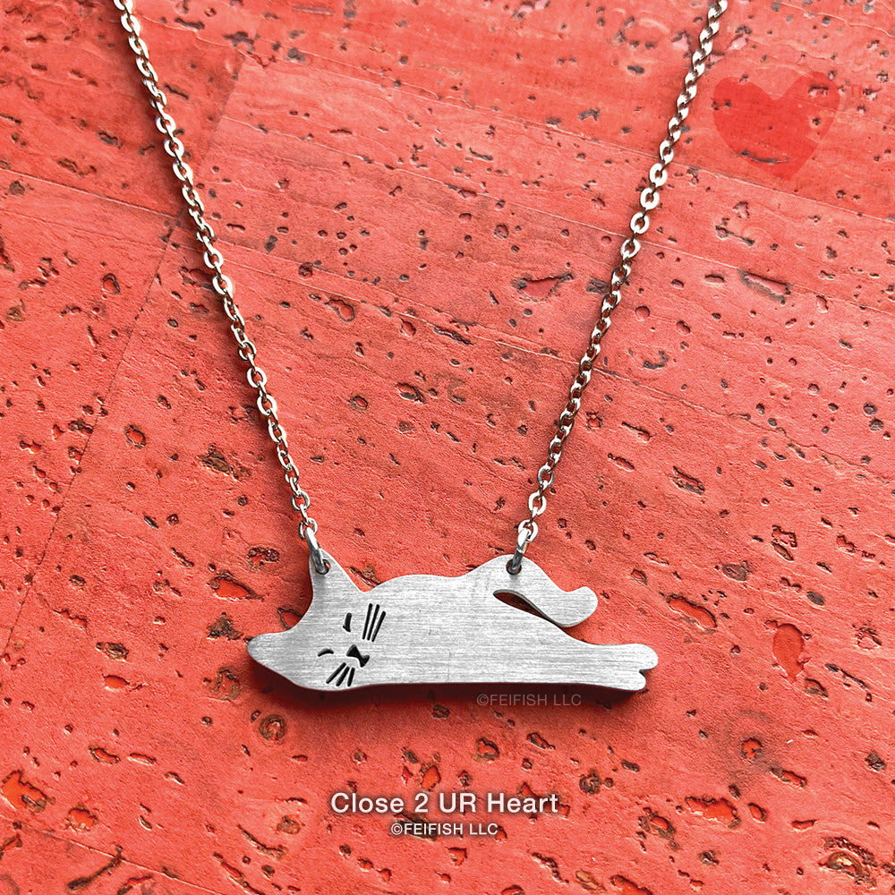 Close 2 UR Heart Sleeping Cat Necklace