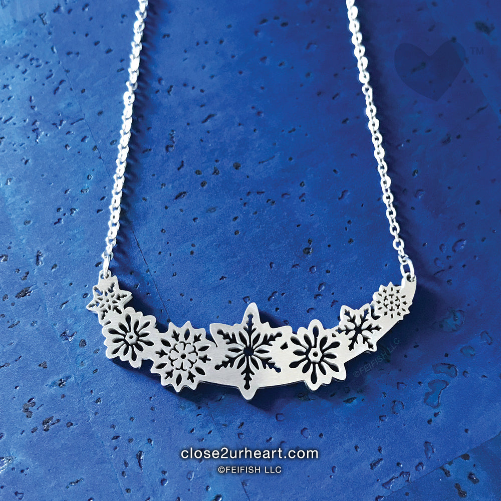 Close 2 UR Heart Snowflakes Necklace