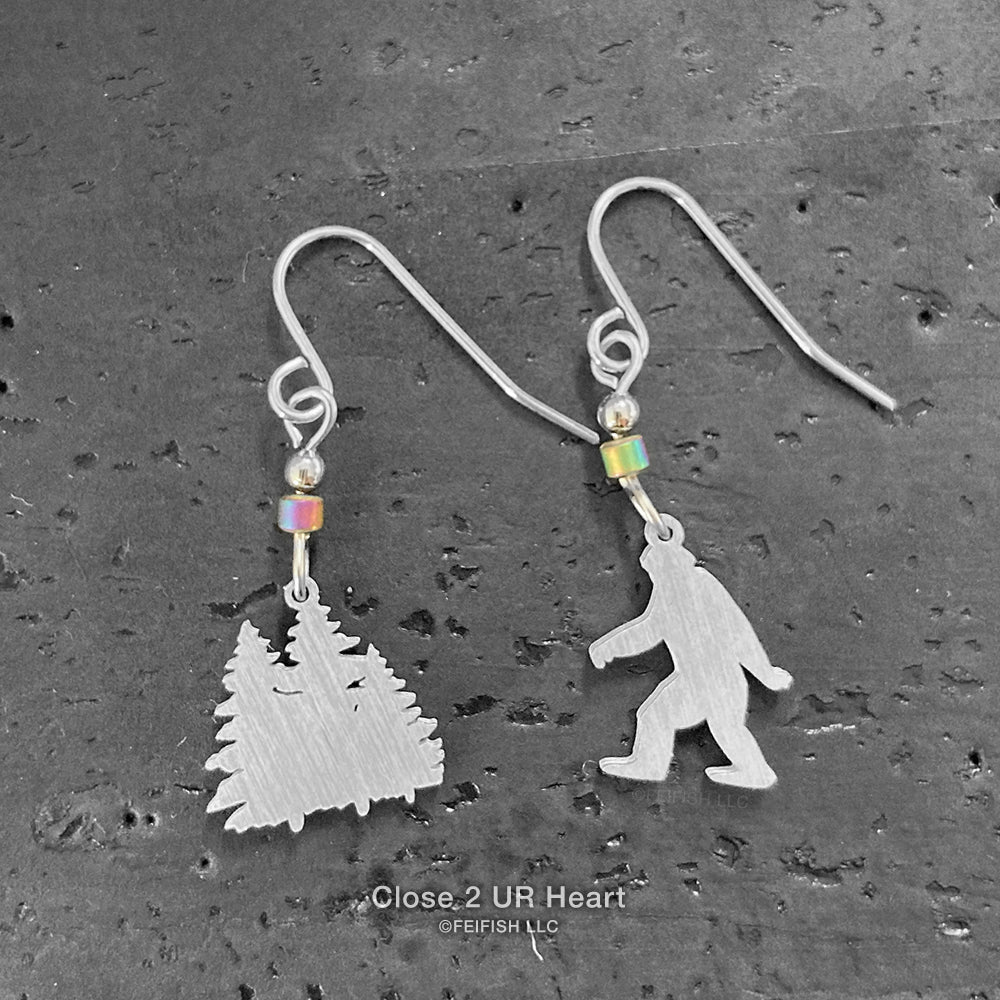 Close 2 UR Heart Bigfoot Earrings